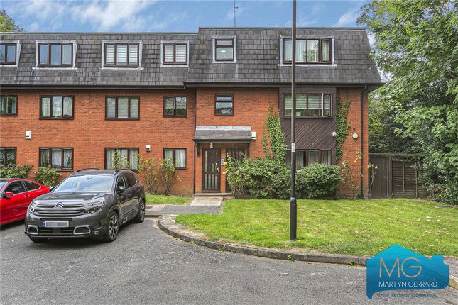 Thumbnail Flat for sale in De Bohun Avenue, London