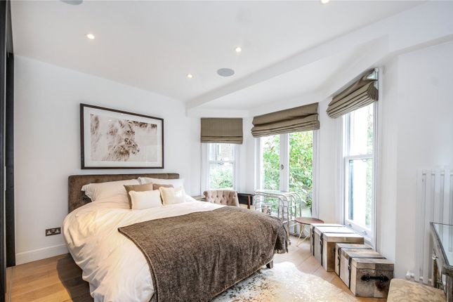Thumbnail Flat to rent in Marloes Road, South Kensington