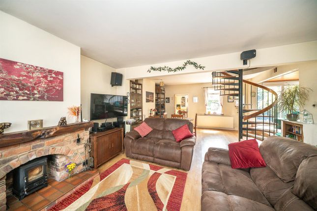 6, Branch Road, St. Albans photo 2