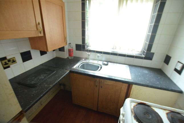 16, Earle Road, Merseyside photo 4