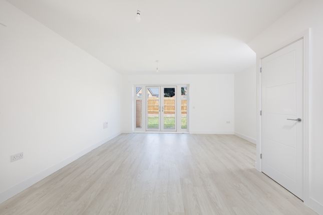 4 dales road - Charleston RL flatfair, Leaf Living at Fontwell Meadows, BN18, Fontwell Meadows photo 2