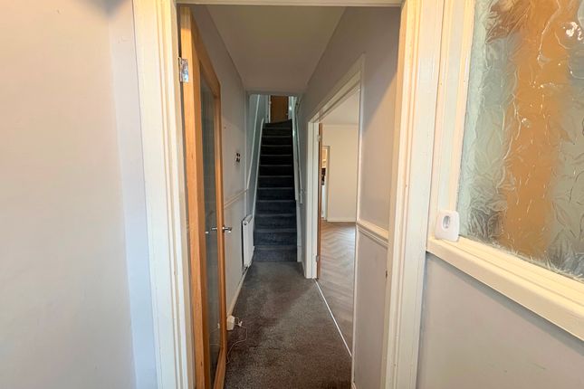 11 Nanthir Road, Bridgend photo 4