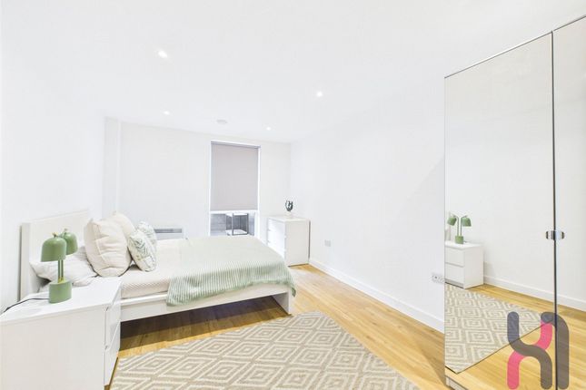 314N The Plaza, 1 Advent Way, Manchester photo 4