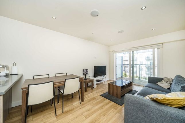 Flat 51, Claremont House, 14, Aerodrome Road, London photo 3