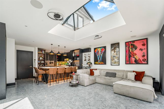 18, Pentland Road, Hertfordshire photo 4