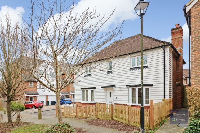 Thumbnail Detached house for sale in Greyhound Chase, Singleton, Ashford