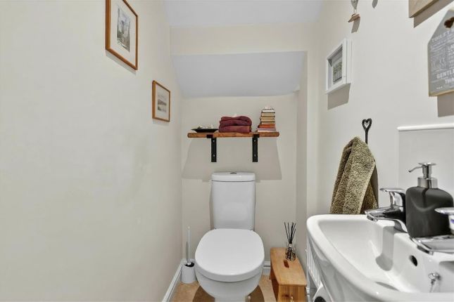 2, Suskers Close, York photo 5