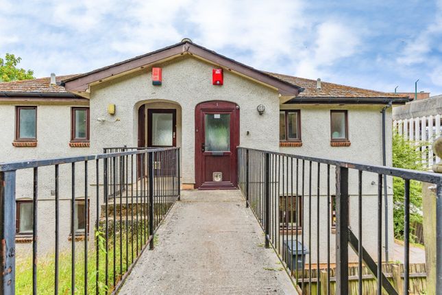 1-bed flat on Flat 1 Lea Haven,, Castle Lane, Devon, £70,000