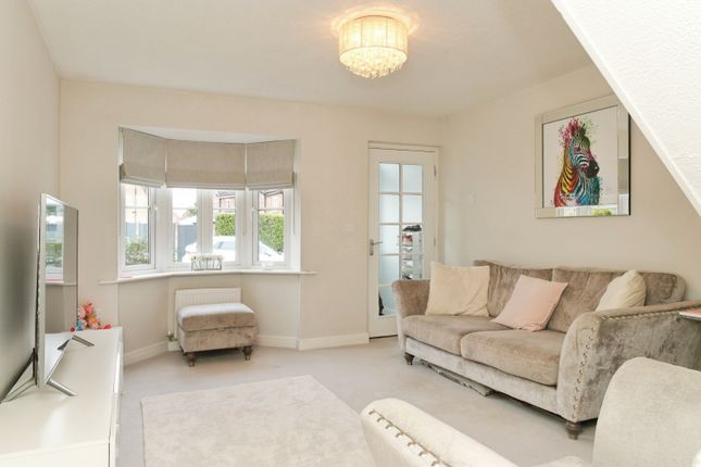 43, Lowerbrook Close, Horwich, Bolton photo 3