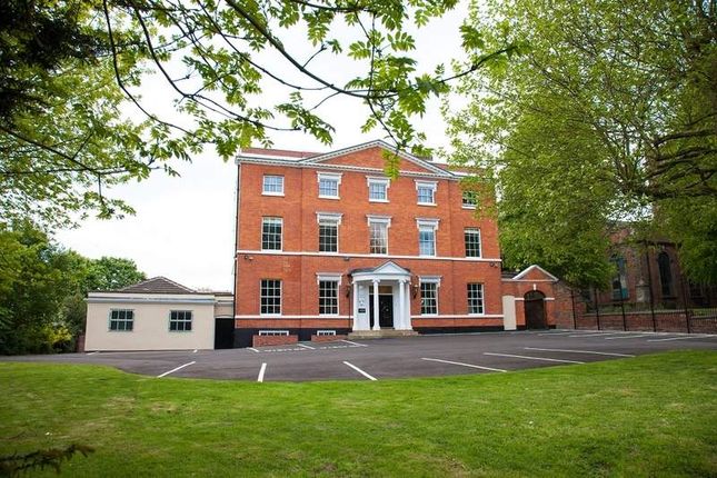 Office to let in King Charles House 2 Castle Hill, Dudley