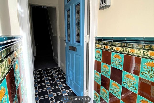 Flat   Newbridge Road, Bristol photo 2