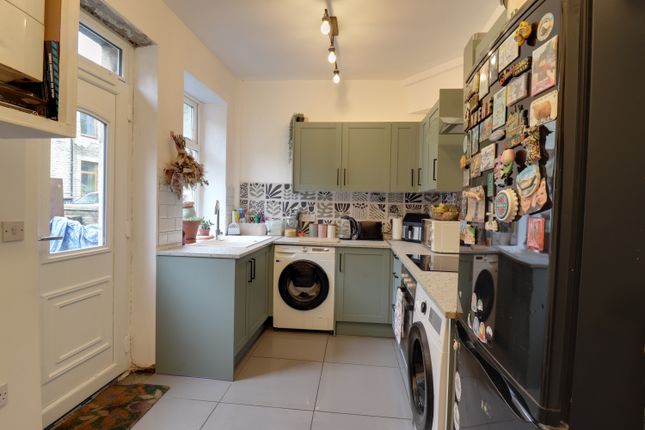 11, Garfield Street, Todmorden photo 4