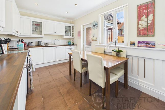 70, Vista Road, Newton-Le-Willows photo 4