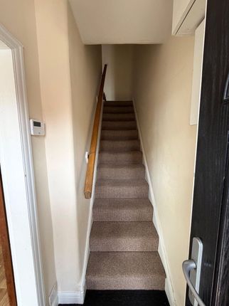 7 Brown Street, Salford photo 4