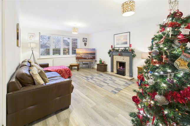 6, Woodavon Gardens, Berkshire photo 2