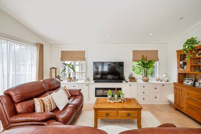 7, The Elms, Bacton Road, North Walsham photo 4
