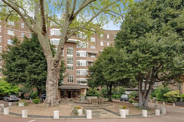 Flat for sale in Onslow Crescent, London