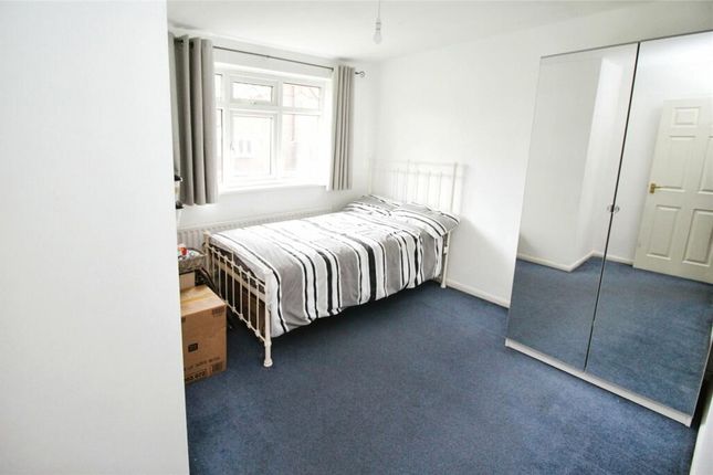 17, Hillmeads Drive, Dudley photo 5
