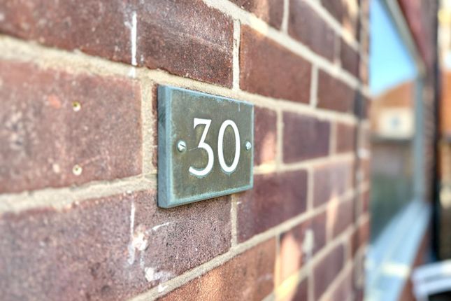 Sussex Avenue, Leeds photo 2