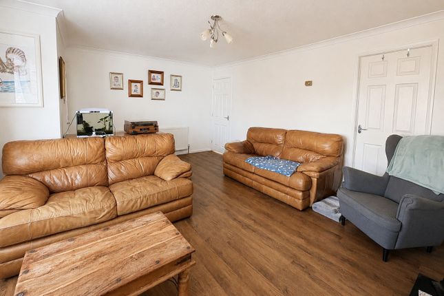 39, Countrymans Way, Loughborough photo 3
