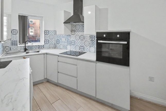 13, Arley Street, West Yorkshire photo 4