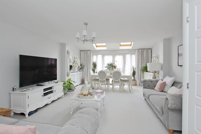11, Locksbridge Road, Andover photo 4