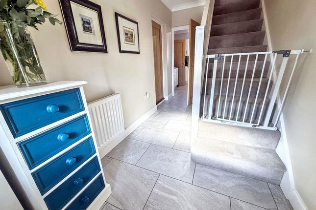 27, Ambridge Way, Whitley Bay photo 4
