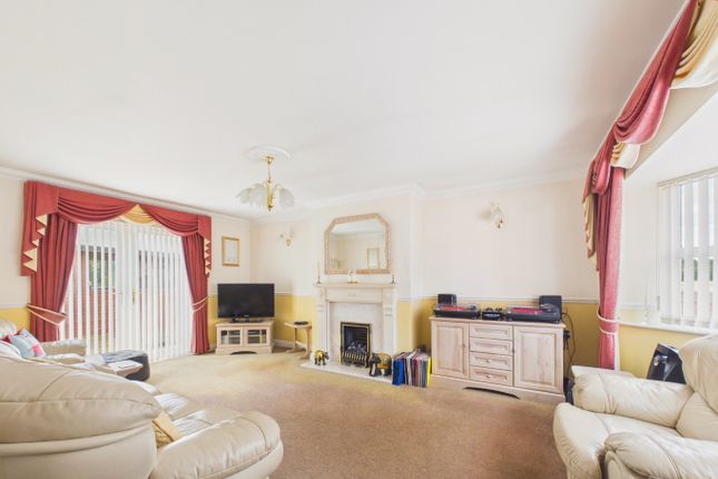 71, Cleeve Road, East Riding Of Yorkshire photo 3