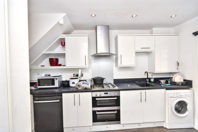 77, Llandudno Road, Cardiff photo 4