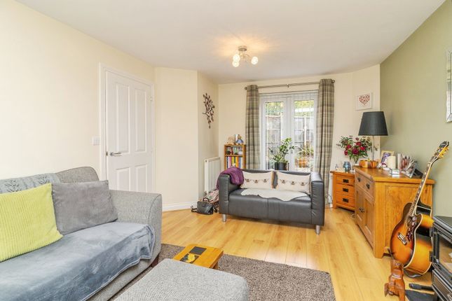 20, Rays Close, Buckinghamshire photo 3