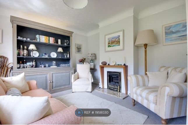 Queen Katherine Road, Lymington photo 4