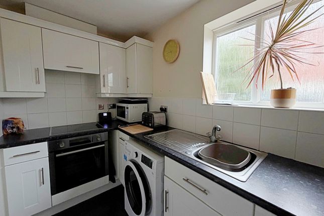 Harbourne Close, Kenilworth photo 4
