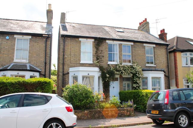 Thumbnail Semi-detached house to rent in Richmond Road, Cambridge