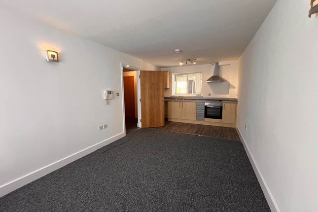 Thumbnail Flat to rent in Bevan Court, Warrington