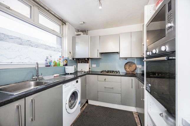 42, Cambridge Heath Road, London photo 2