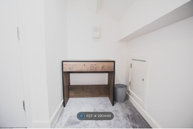 Glebe Street, Room, Stoke-On-Trent photo 4