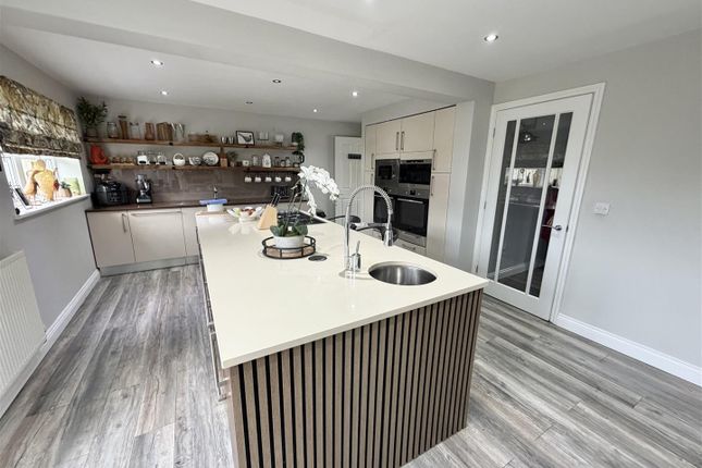 30, Elmfield, Houghton Le Spring photo 5