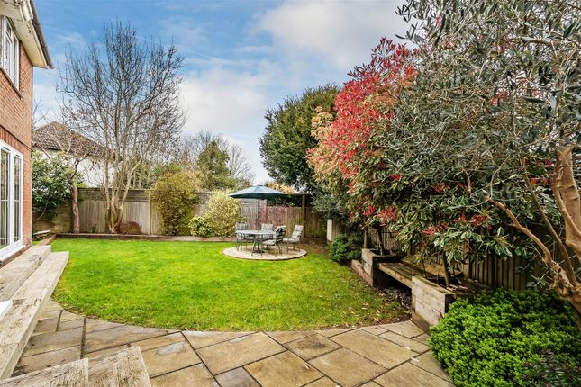 33, Glebe Road, Ashtead photo 2