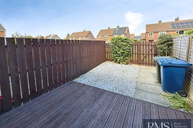 17, Broad Meadows, Newcastle Upon Tyne photo 2