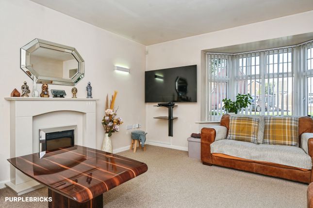 Makerfield Drive, Newton-le-Willows photo 4