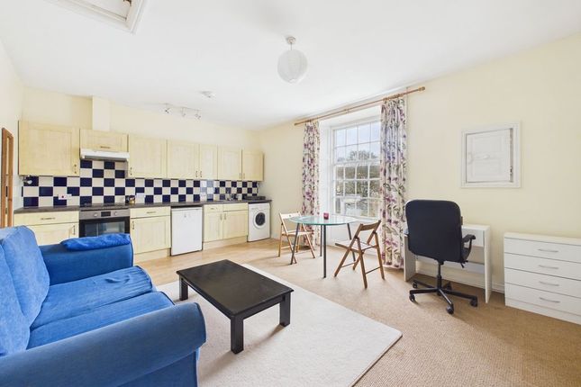 Apartment 4, 3, West End, Redruth photo 4