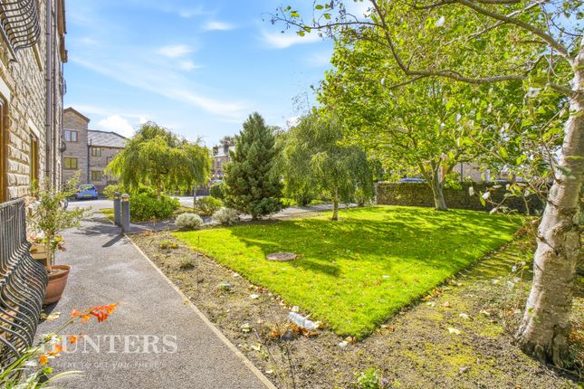 3 Rebecca Court, Harbour Lane, Milnrow photo 4