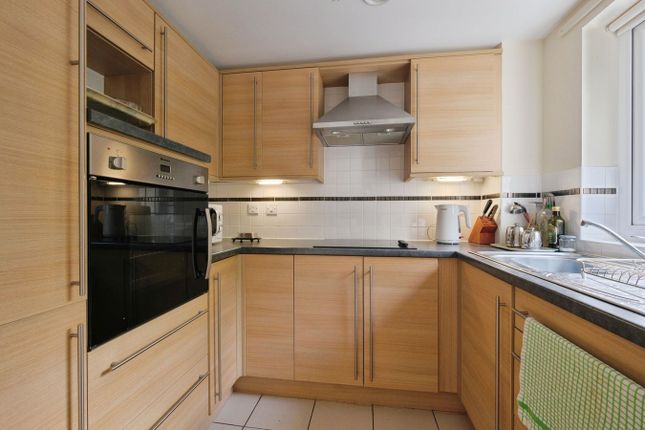 29 Lys Lander, Tregolls Road, Truro photo 4