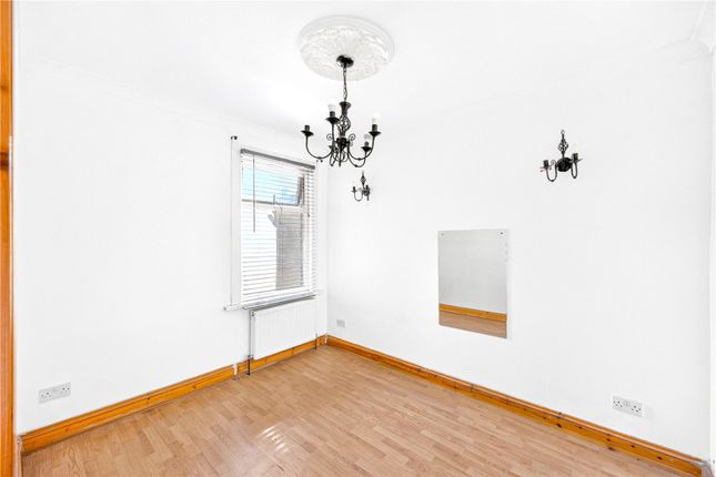 21, Gaywood Road, London photo 4