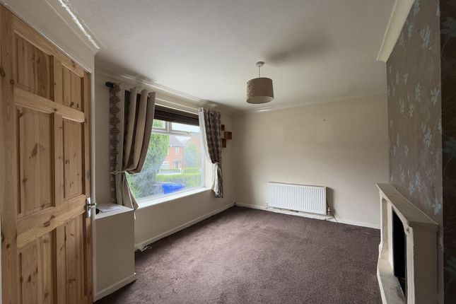 37, Hazelhurst Road, Ashton-Under-Lyne photo 2