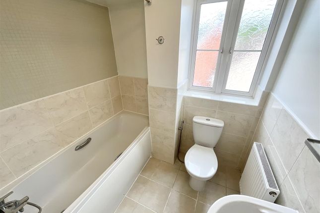 14, Loop Road, Bristol photo 5