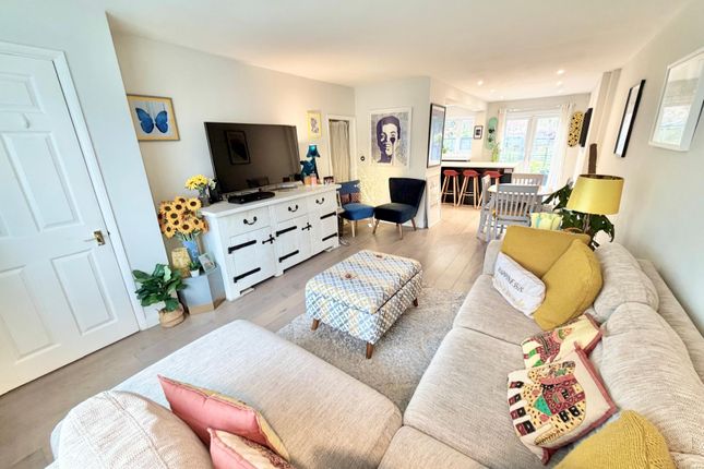 188, Henley Drive, Camberley photo 3