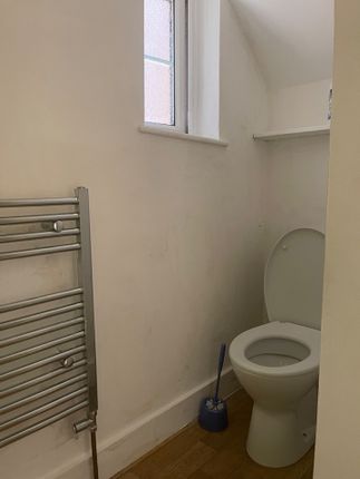 Flat to rent in Bouverie Road, Harrow