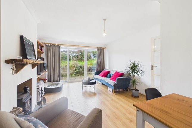 11, Valley Close, Newhaven photo 2