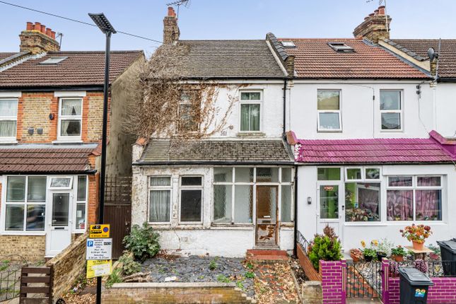 2-bed terraced on Livingstone Road, Hounslow, £300,000